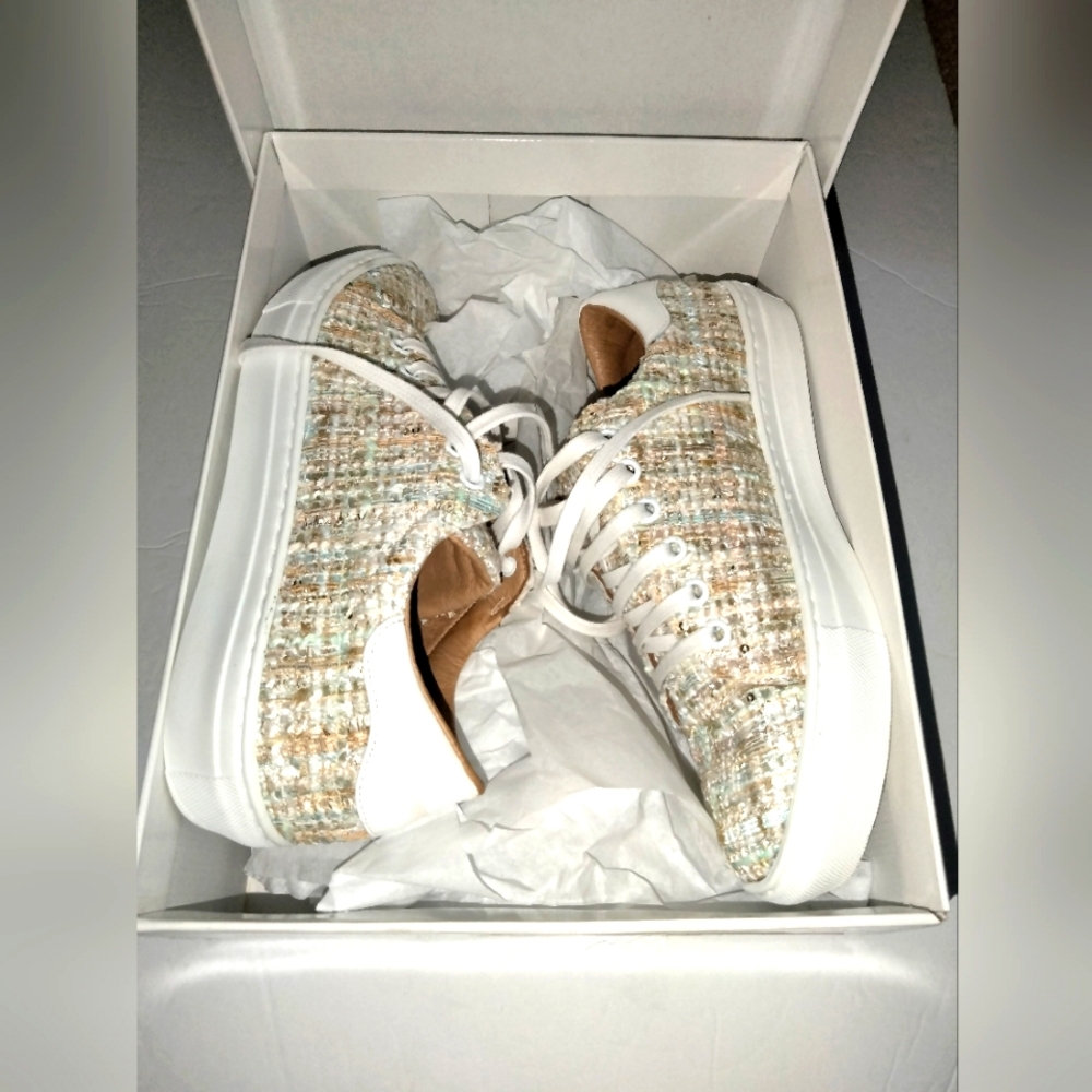 Neiman Marcus (Size 37) Multicolored Tweed & Leather Low Top Lace-up Sneakers
